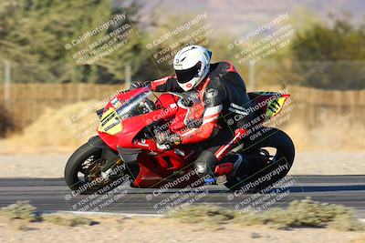 media/Dec-07-2024-CVMA (Sat) [[21c5f1ef85]]/Race 11-Amateur Supersport Open/